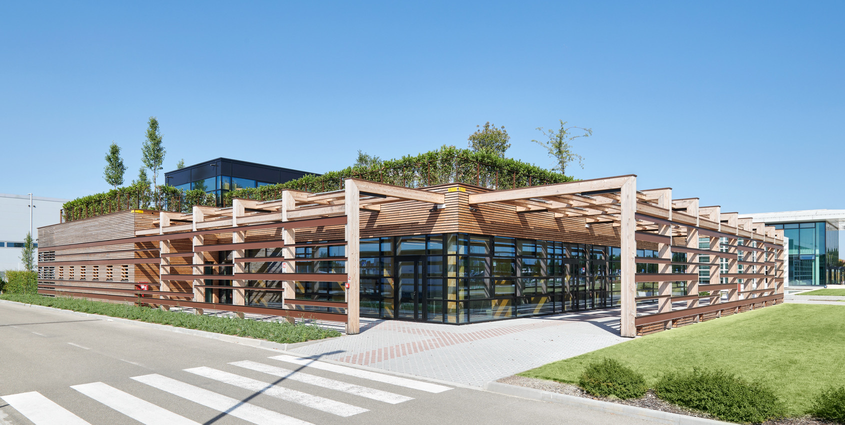 Wolf_Haus_philipp-intestazione (1 di 1).jpg